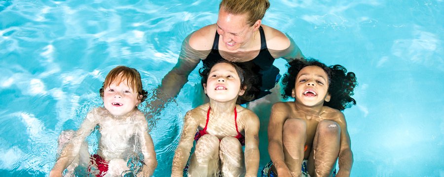 lesgever met kinderen.jpg